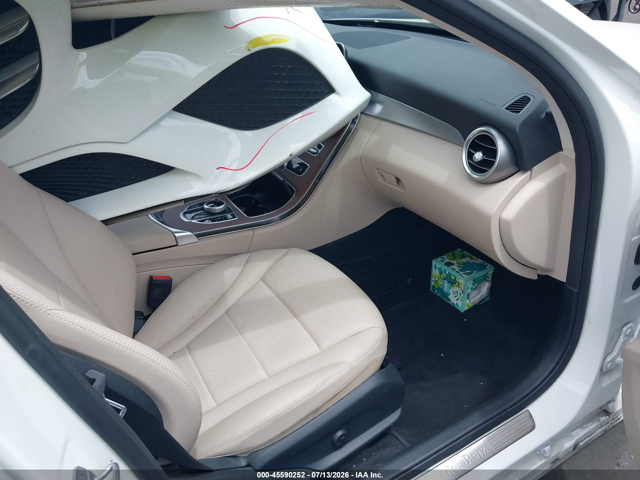 2020 MERCEDES-BENZ C 300 C300