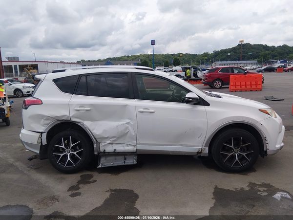 2016 TOYOTA RAV4 SE