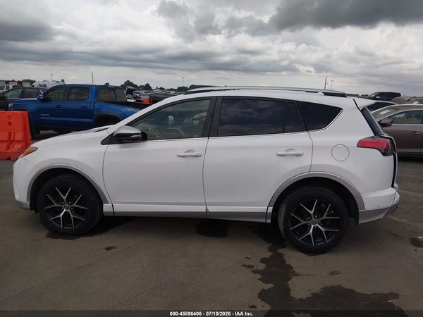 2016 TOYOTA RAV4 SE