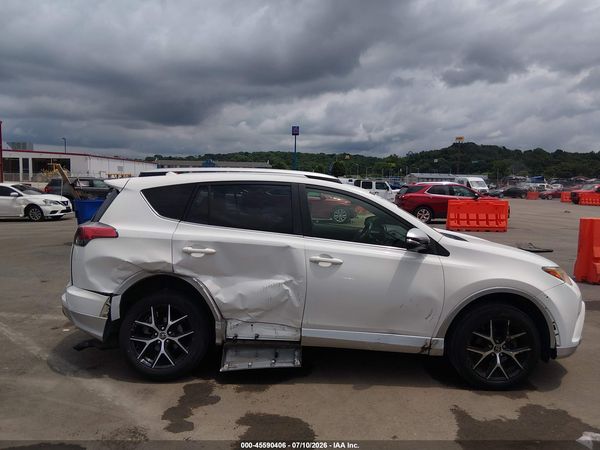 2016 TOYOTA RAV4 SE
