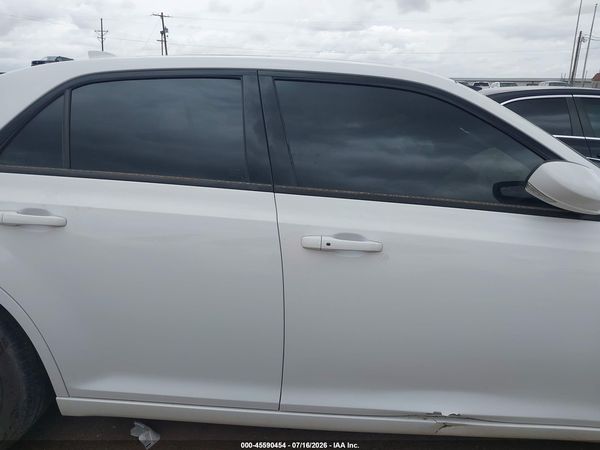 2023 CHRYSLER 300 300S — I5