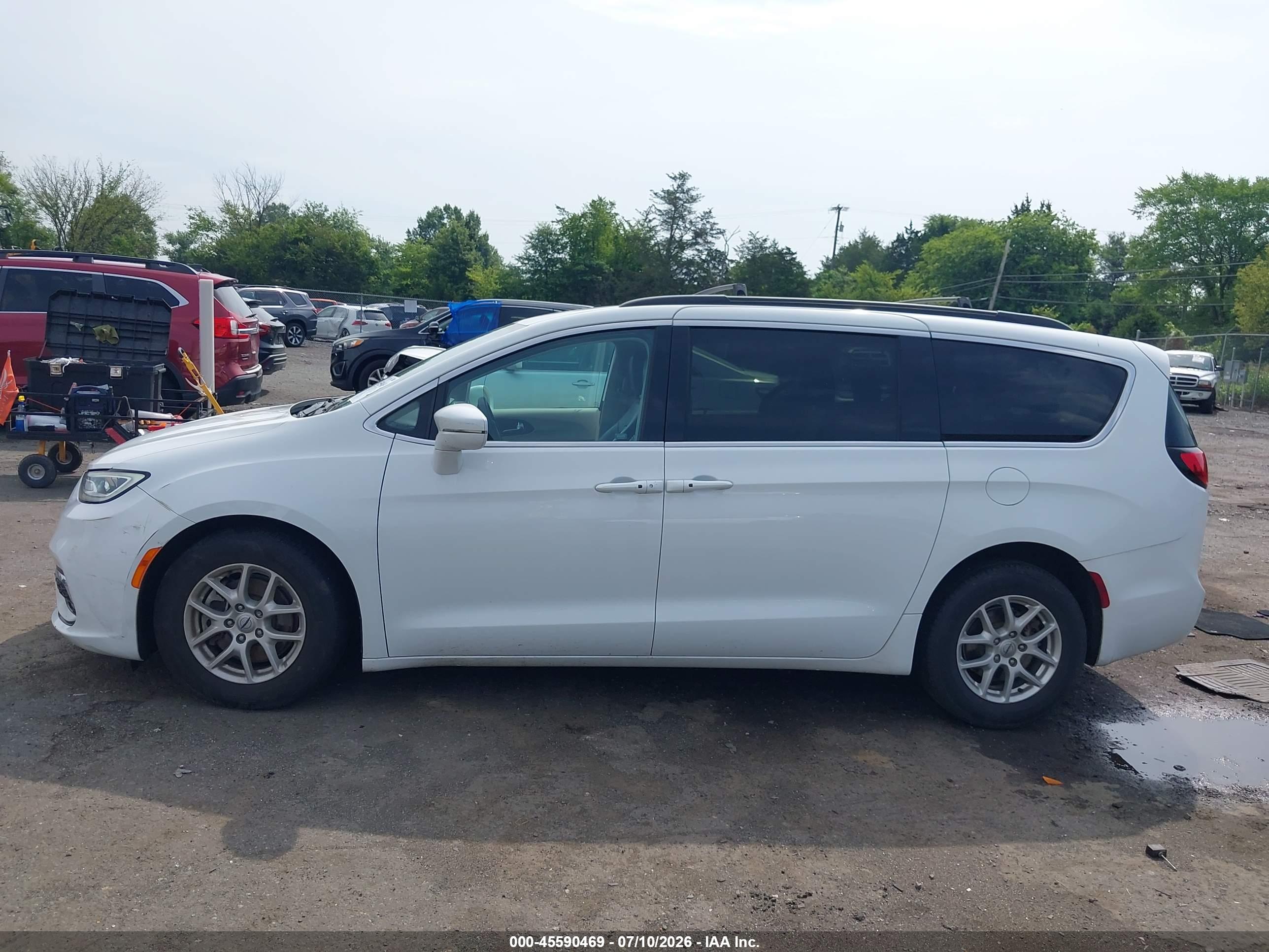 2022 CHRYSLER PACIFICA TOURING L