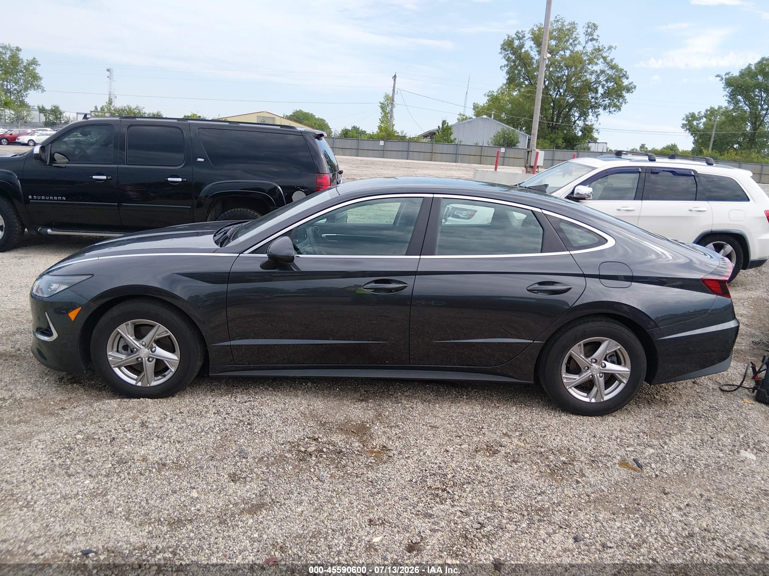 2022 HYUNDAI SONATA SE