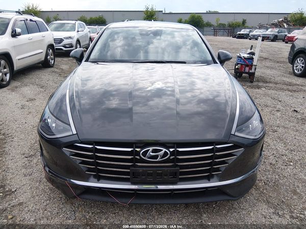 2022 HYUNDAI SONATA SE