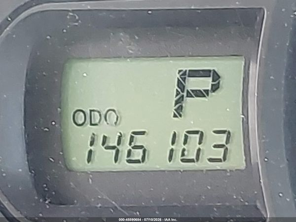 2013 TOYOTA SIENNA LE V6 8 PASSENGER