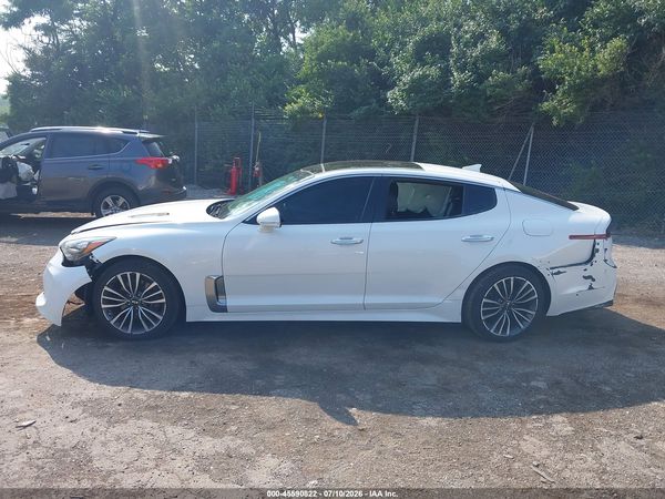 2018 KIA STINGER