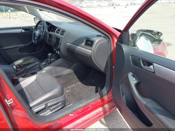 2017 VOLKSWAGEN JETTA 1.4T SE — I5
