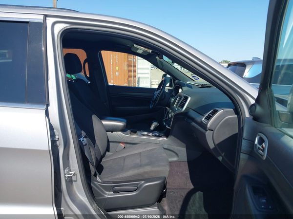 2019 JEEP GRAND CHEROKEE LAREDO 4X2