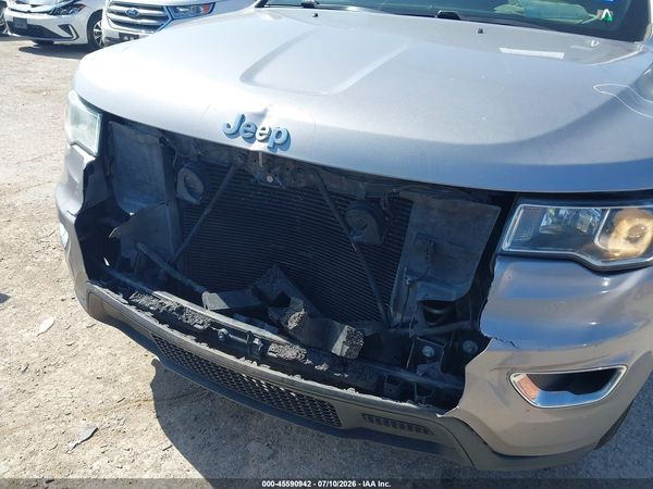 2019 JEEP GRAND CHEROKEE LAREDO 4X2