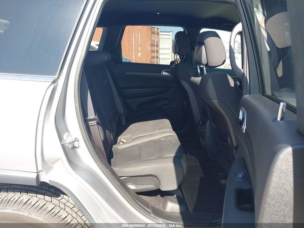 2019 JEEP GRAND CHEROKEE LAREDO 4X2