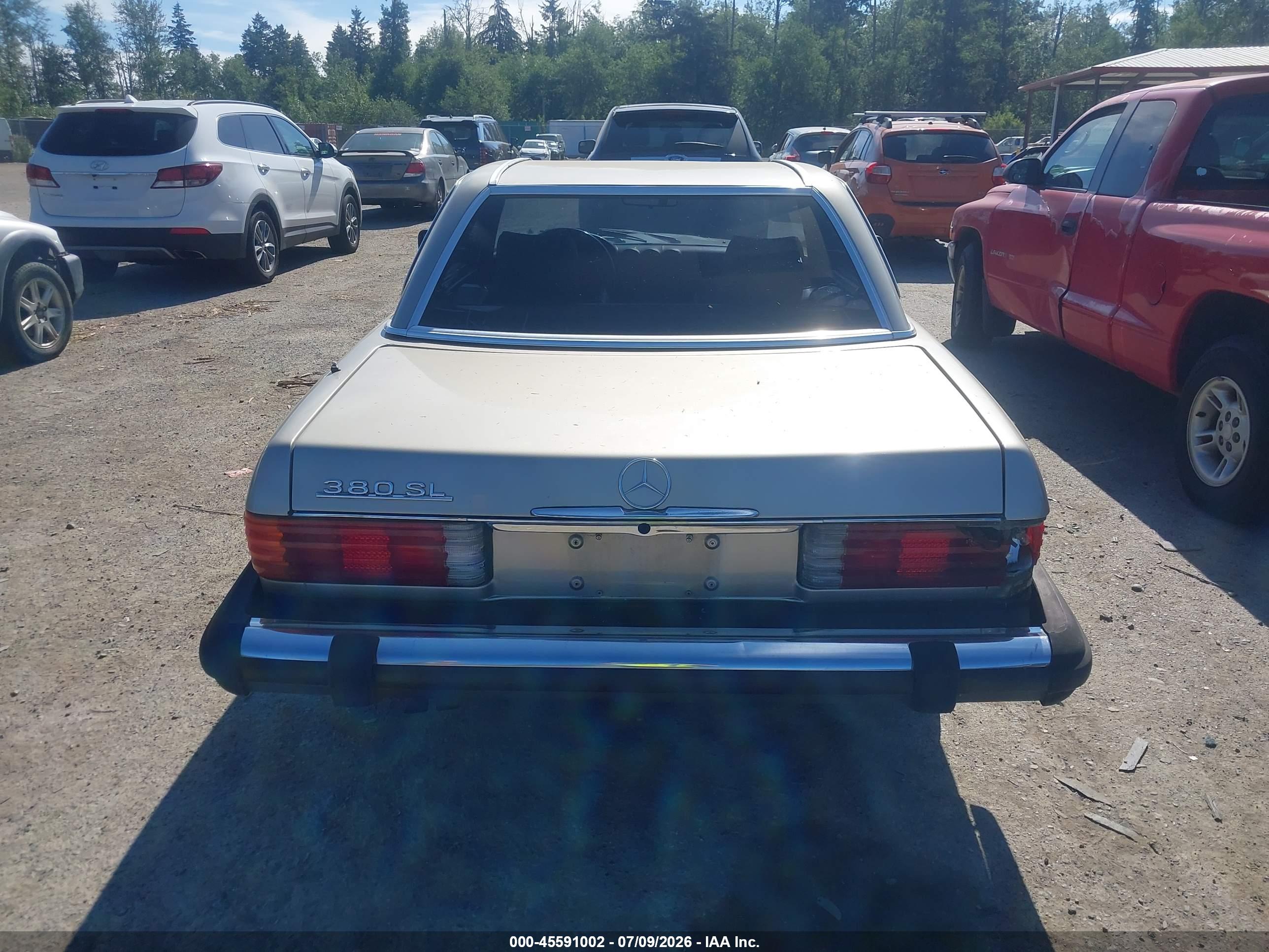 1985 MERCEDES-BENZ 380 380SL
