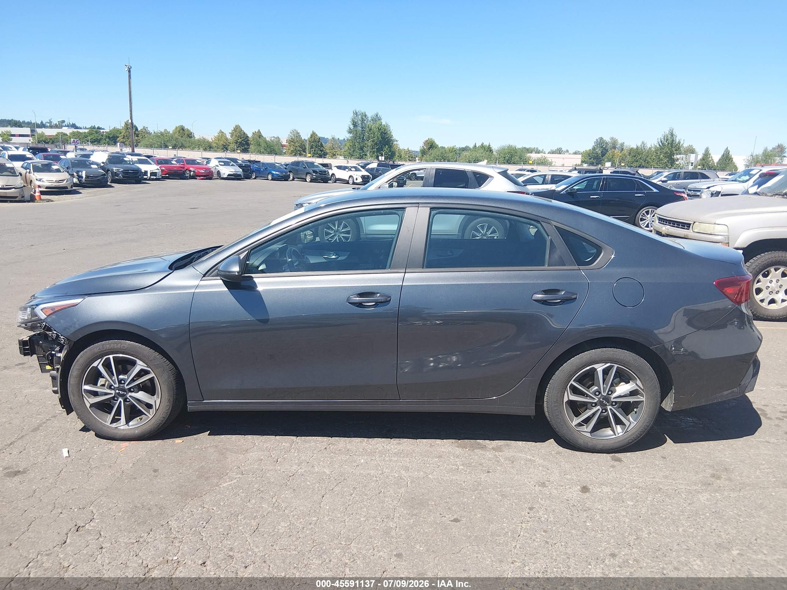 2023 KIA FORTE LXS