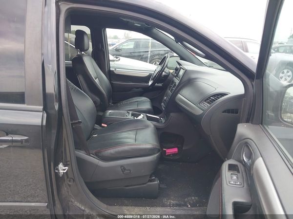 2017 DODGE GRAND CARAVAN GT — I5