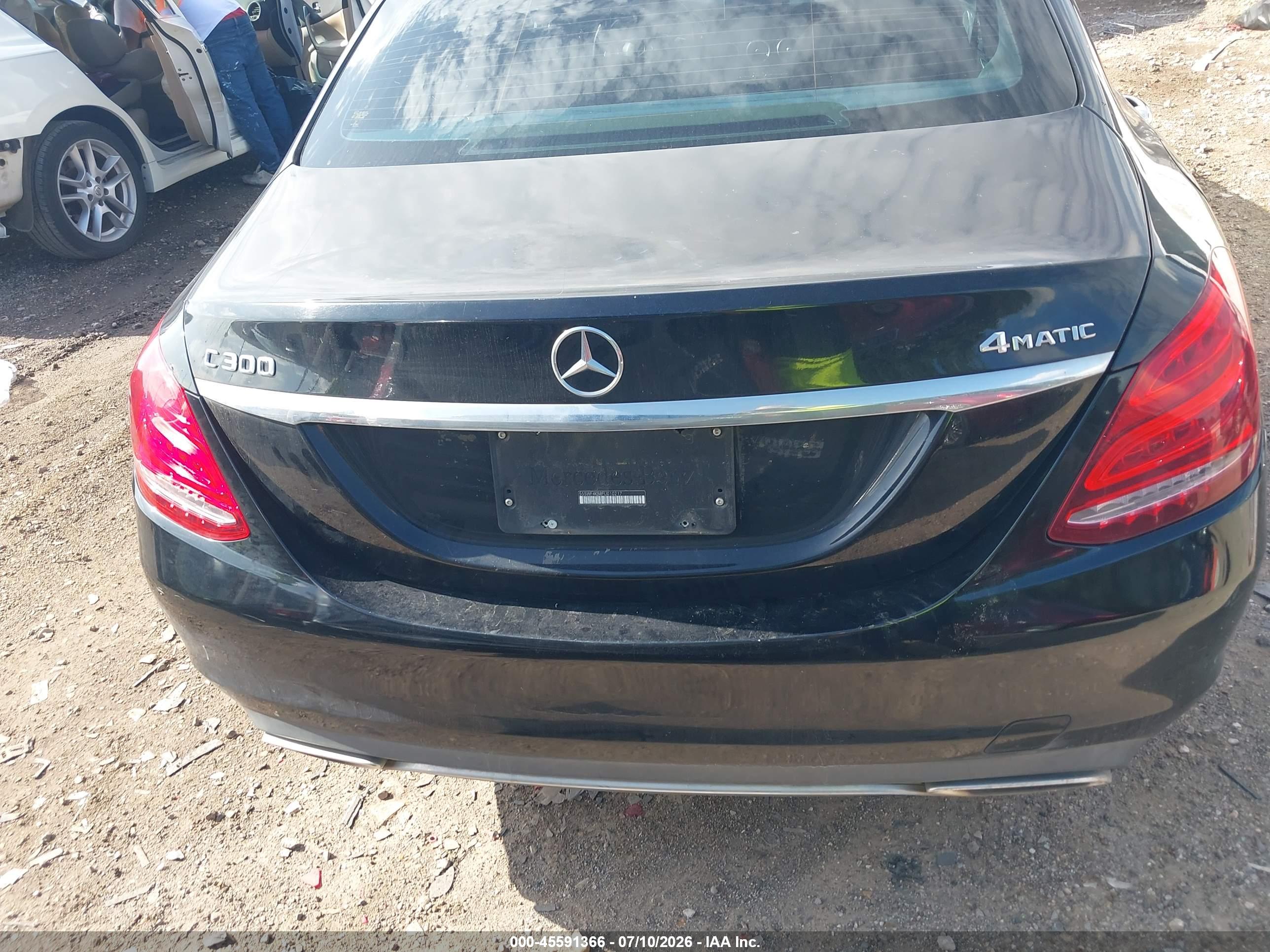 2015 MERCEDES-BENZ C 300 4MATIC