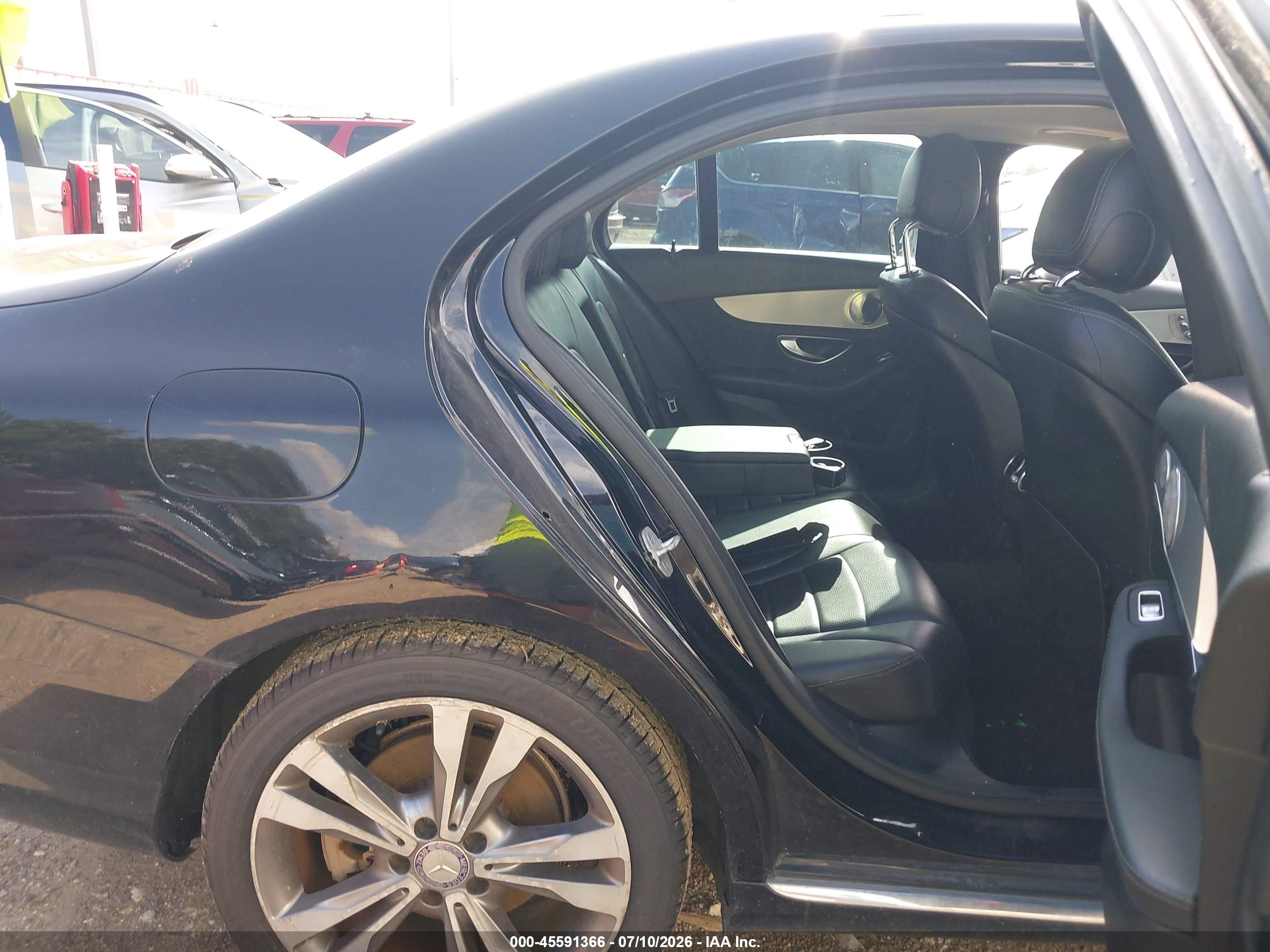 2015 MERCEDES-BENZ C 300 4MATIC