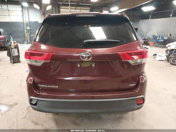 2019 TOYOTA HIGHLANDER LE