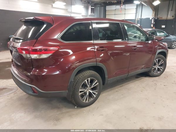 2019 TOYOTA HIGHLANDER LE