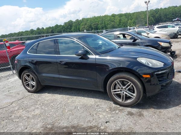 2016 PORSCHE MACAN S