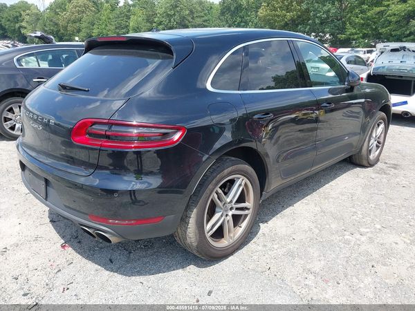 2016 PORSCHE MACAN S