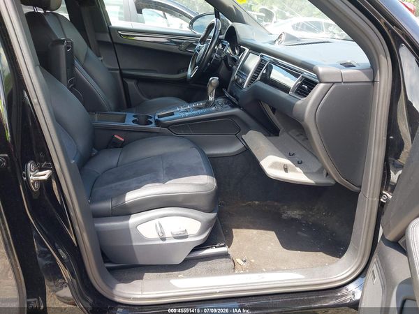 2016 PORSCHE MACAN S