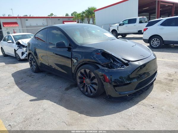 2024 TESLA MODEL Y