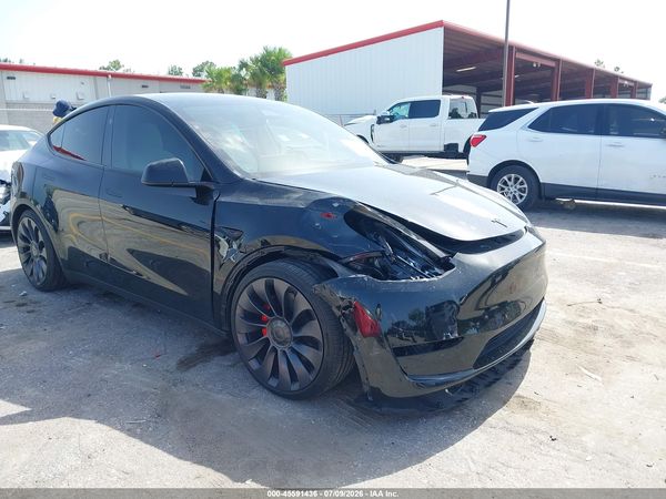 2024 TESLA MODEL Y