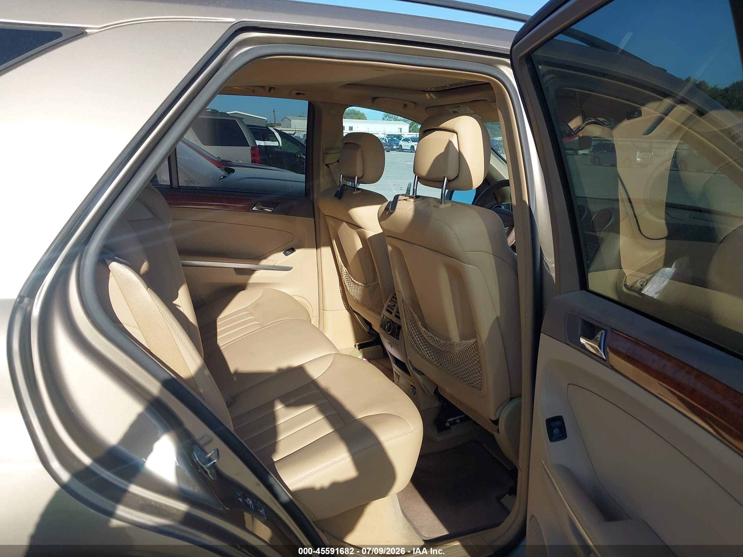 2008 MERCEDES-BENZ M-CLASS ML550 4 MATIC