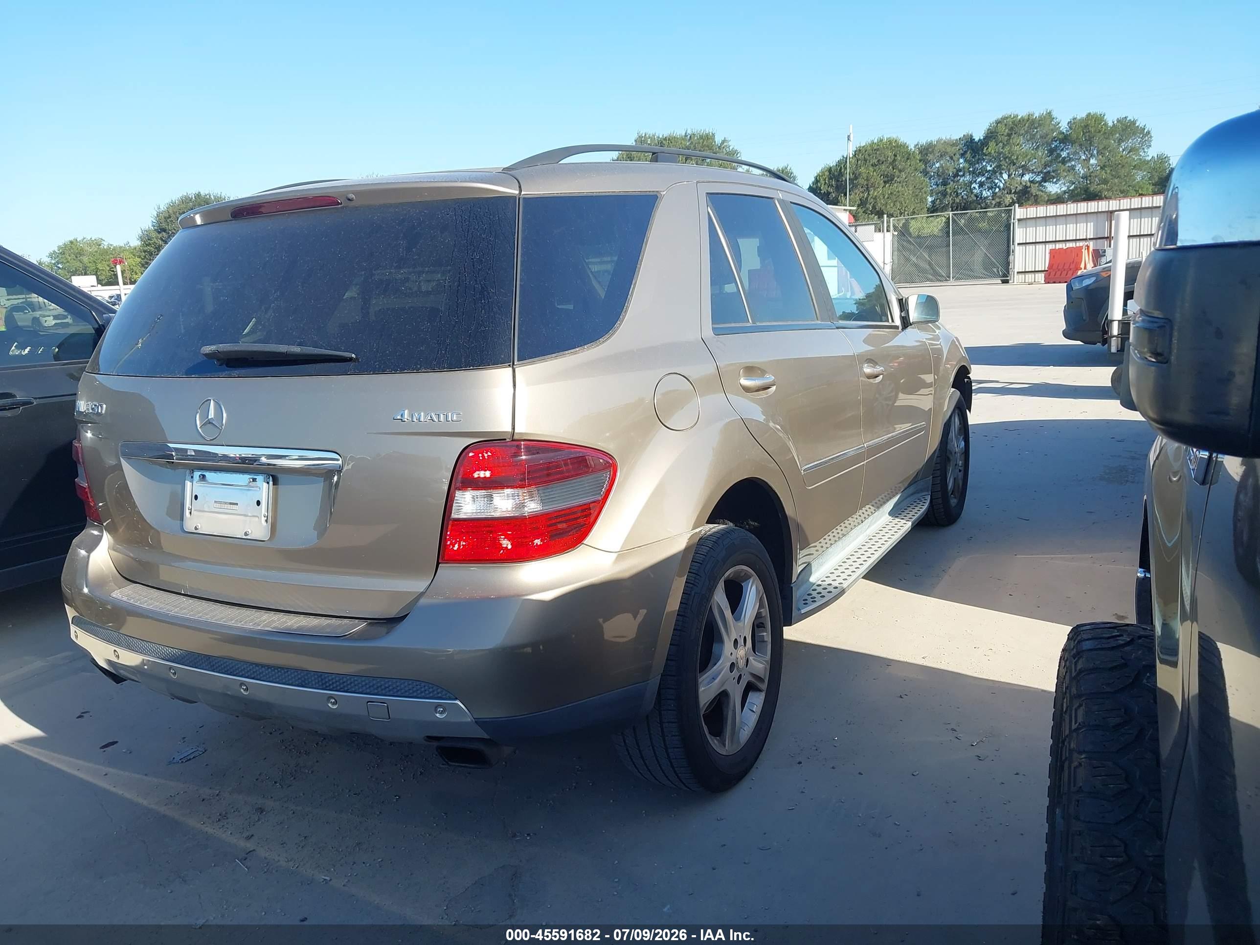 2008 MERCEDES-BENZ M-CLASS ML550 4 MATIC