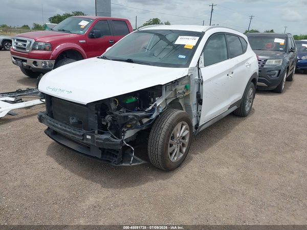 2017 HYUNDAI TUCSON SE PLUS