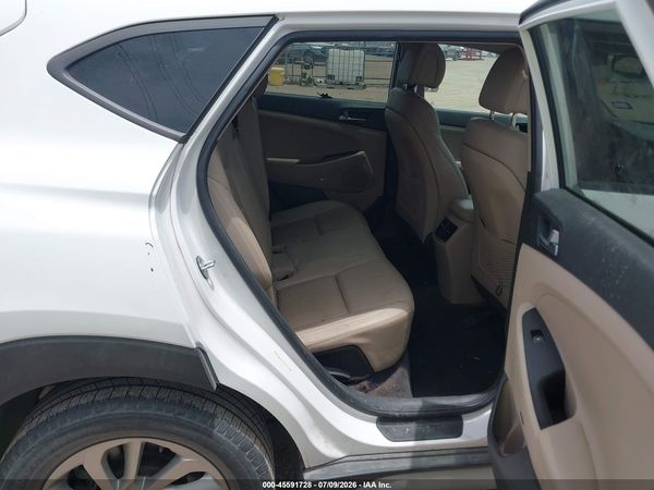 2017 HYUNDAI TUCSON SE PLUS