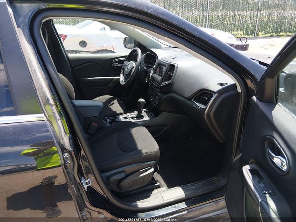 2019 JEEP CHEROKEE LATITUDE 4X4