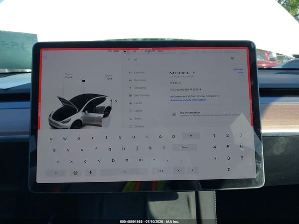 2025 TESLA MODEL Y