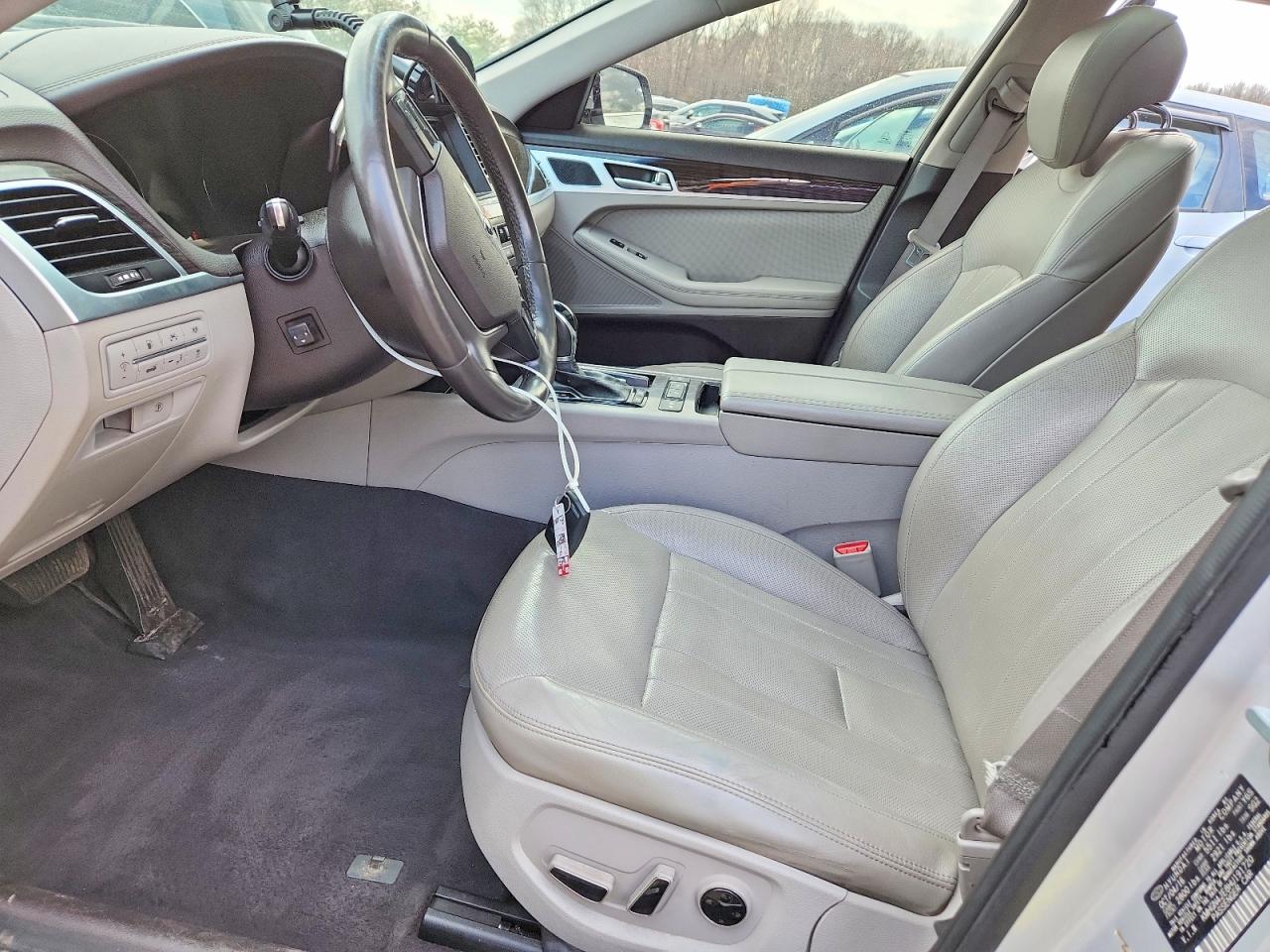 2017 GENESIS G80