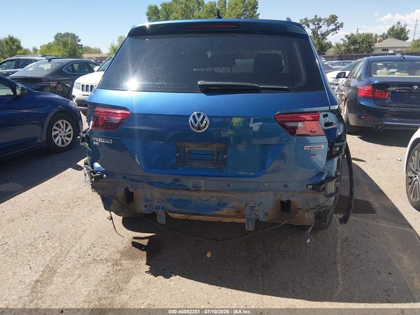 2020 VOLKSWAGEN TIGUAN — I6