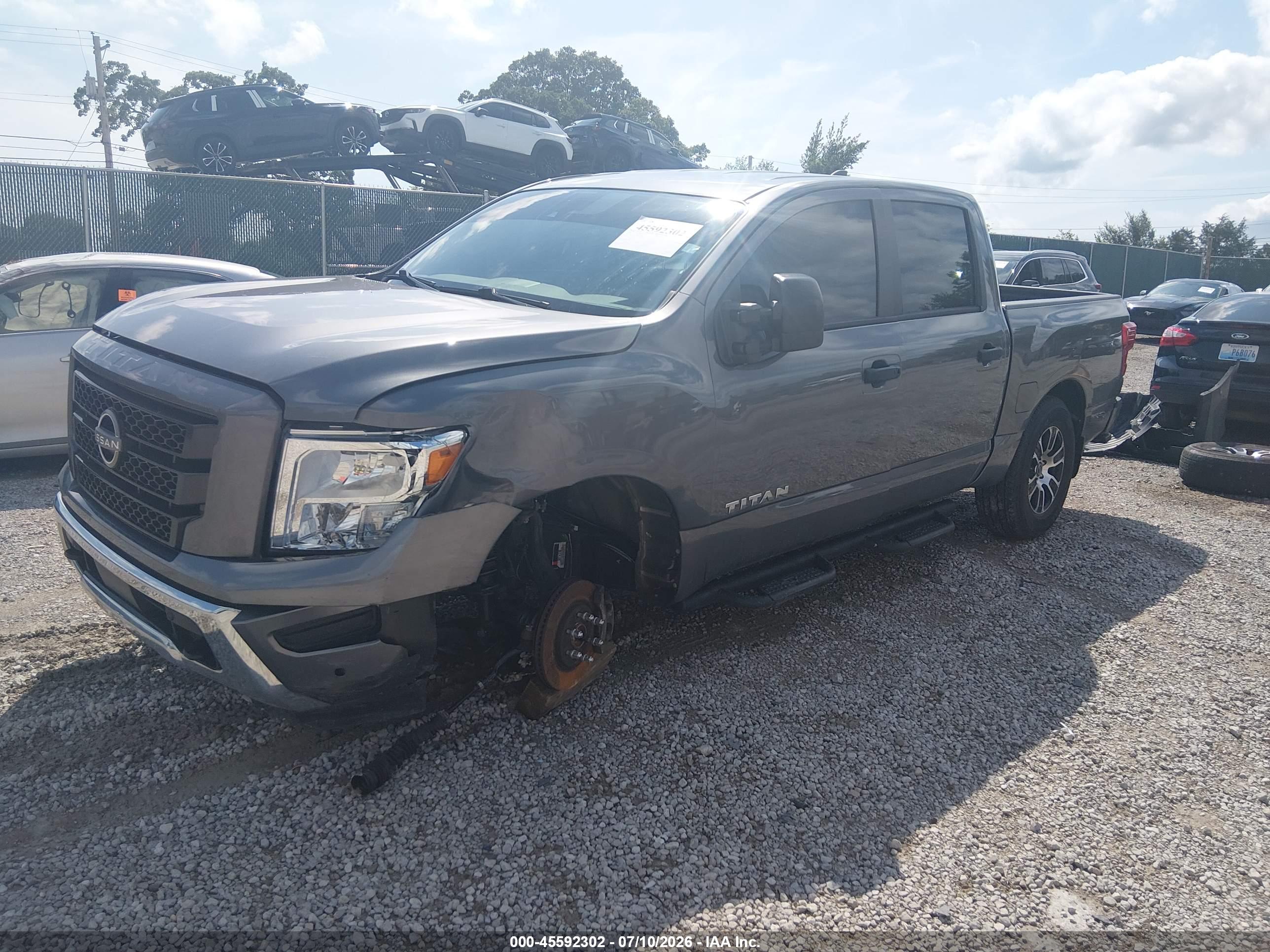 2024 NISSAN TITAN SV 4X4 — I2