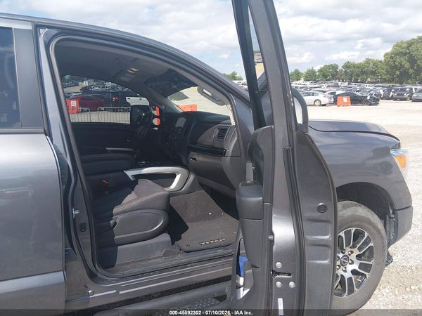 2024 NISSAN TITAN SV 4X4 — I5