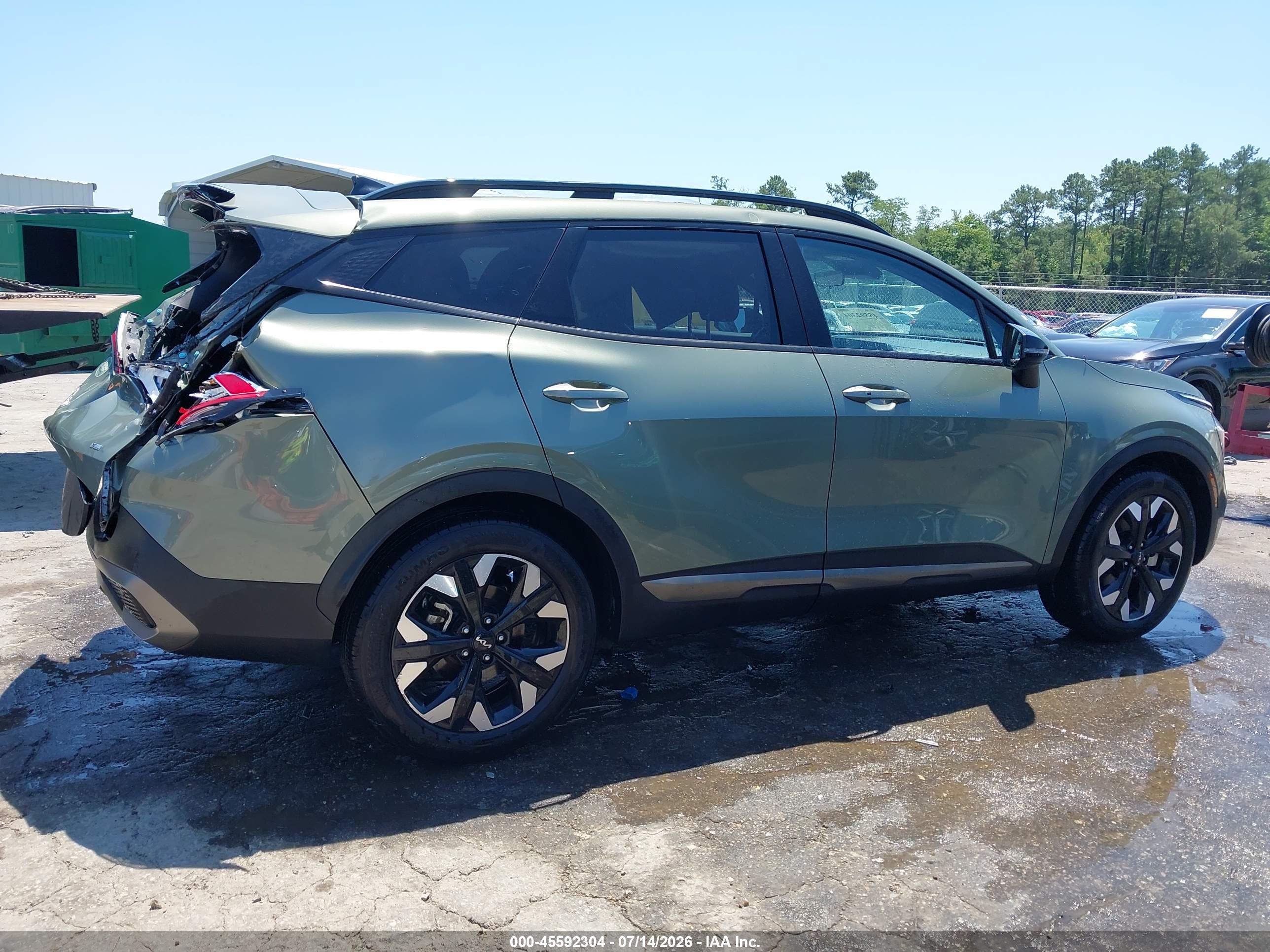 2023 KIA SPORTAGE X-LINE