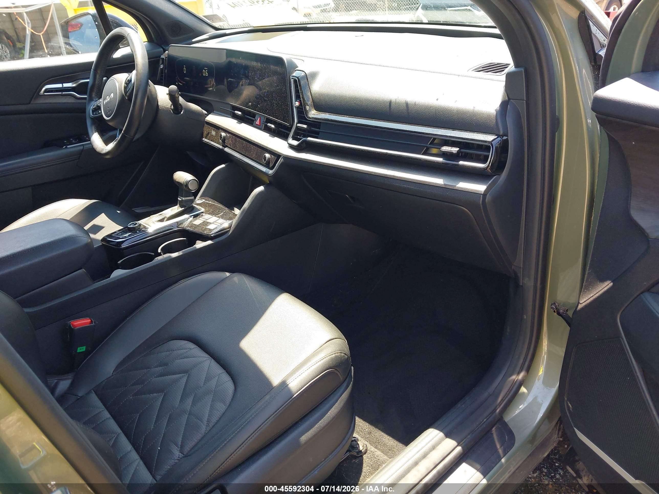2023 KIA SPORTAGE X-LINE