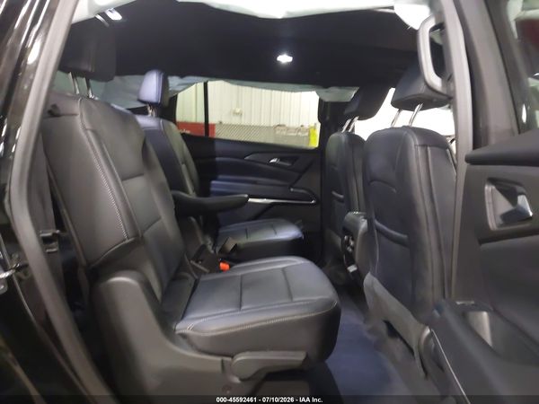2025 CHEVROLET TRAVERSE AWD LT — I8