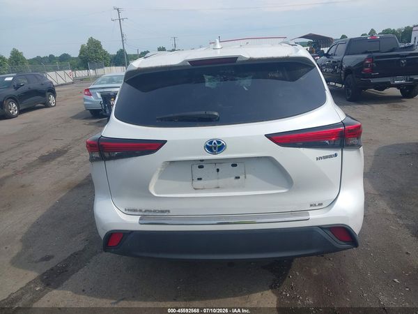2022 TOYOTA HIGHLANDER HYBRID XLE