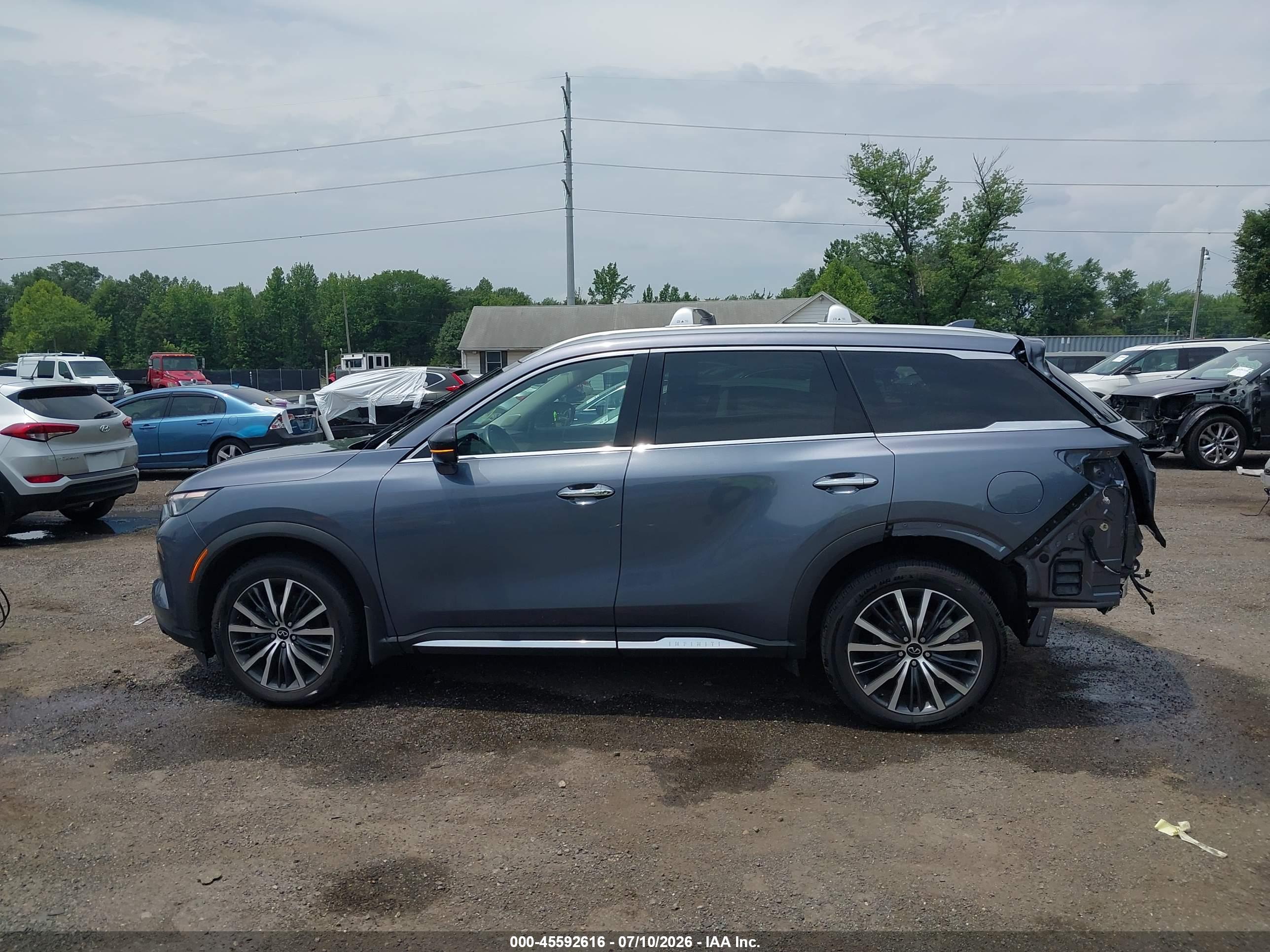 2023 INFINITI QX60 SENSORY AWD