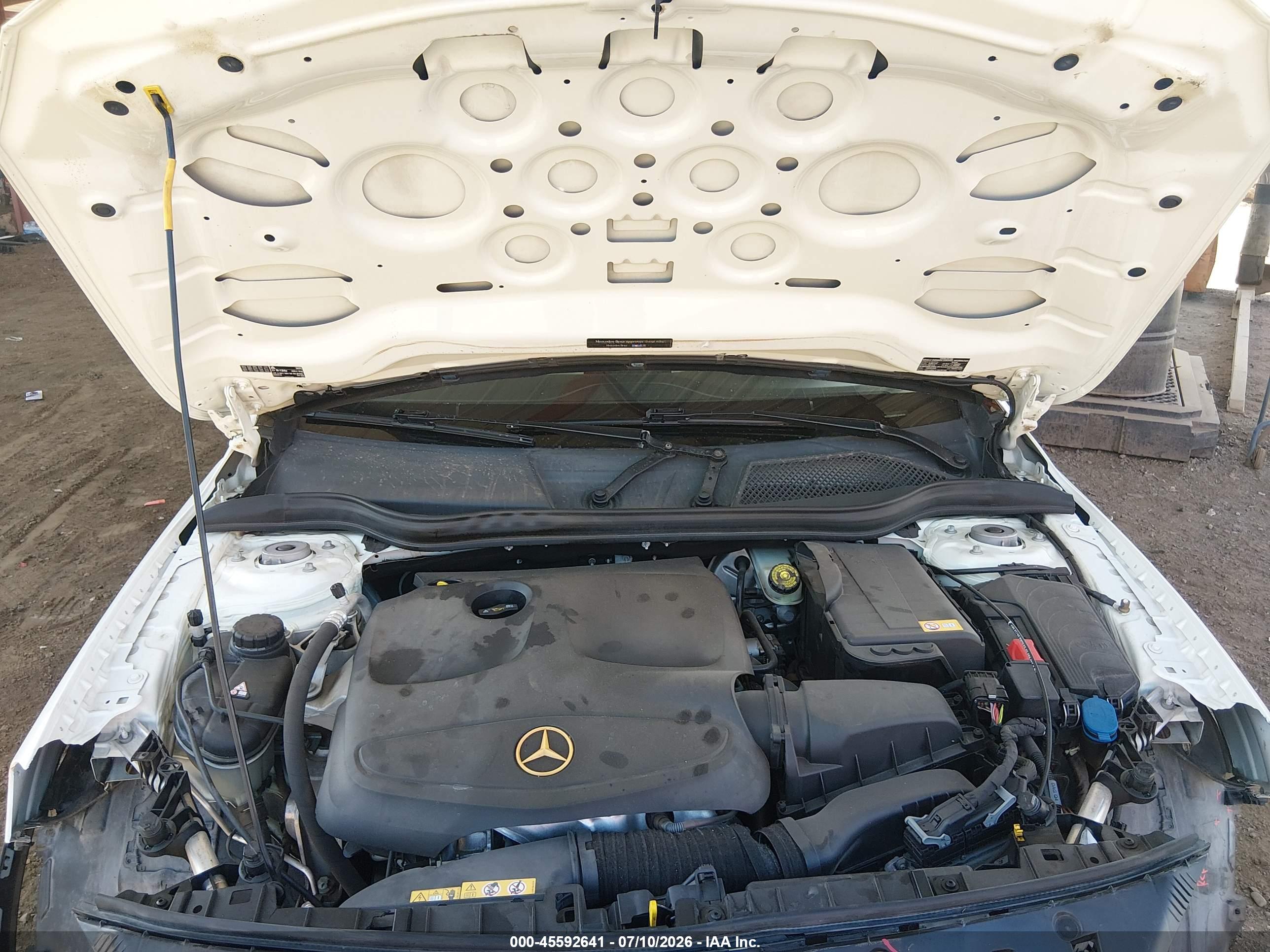 2015 MERCEDES-BENZ GLA 250 4MATIC