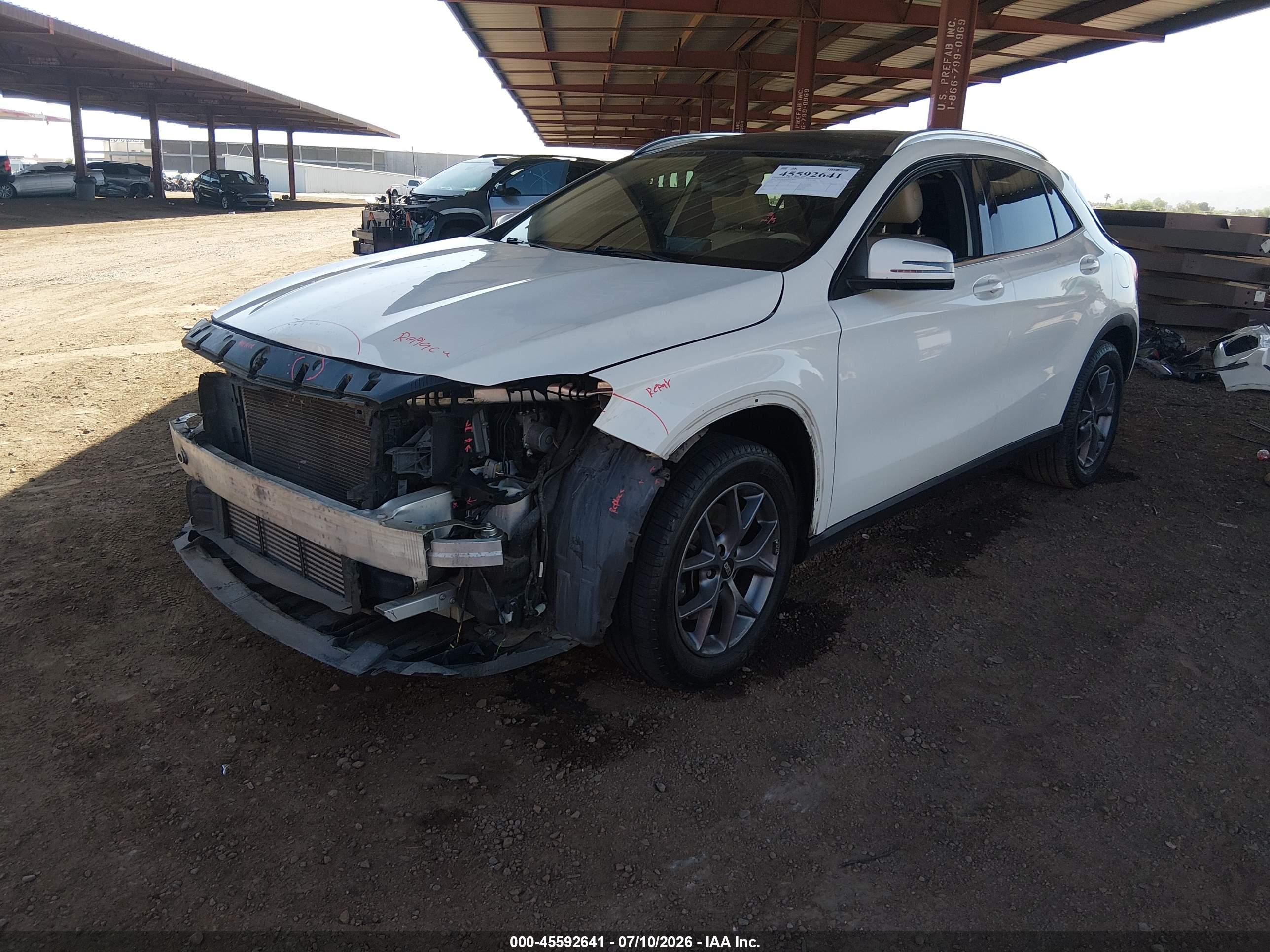 2015 MERCEDES-BENZ GLA 250 4MATIC