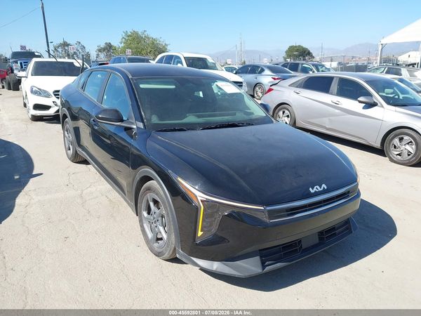 2025 KIA K4 LXS