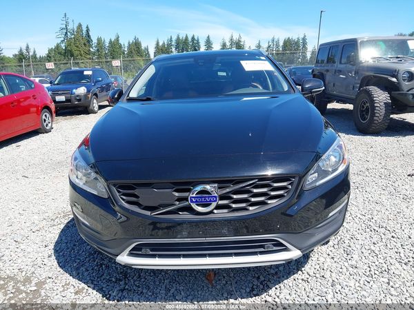2018 VOLVO V60 CROSS COUNTRY T5