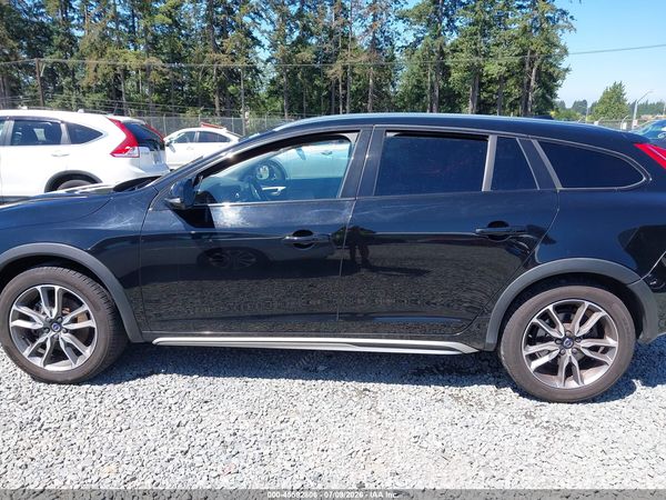 2018 VOLVO V60 CROSS COUNTRY T5
