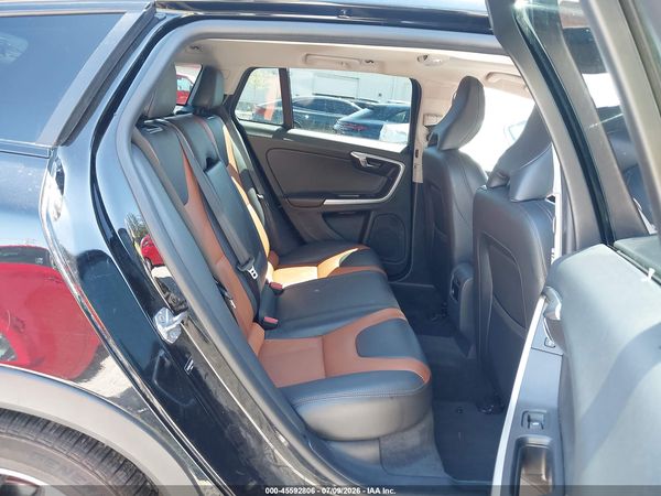 2018 VOLVO V60 CROSS COUNTRY T5