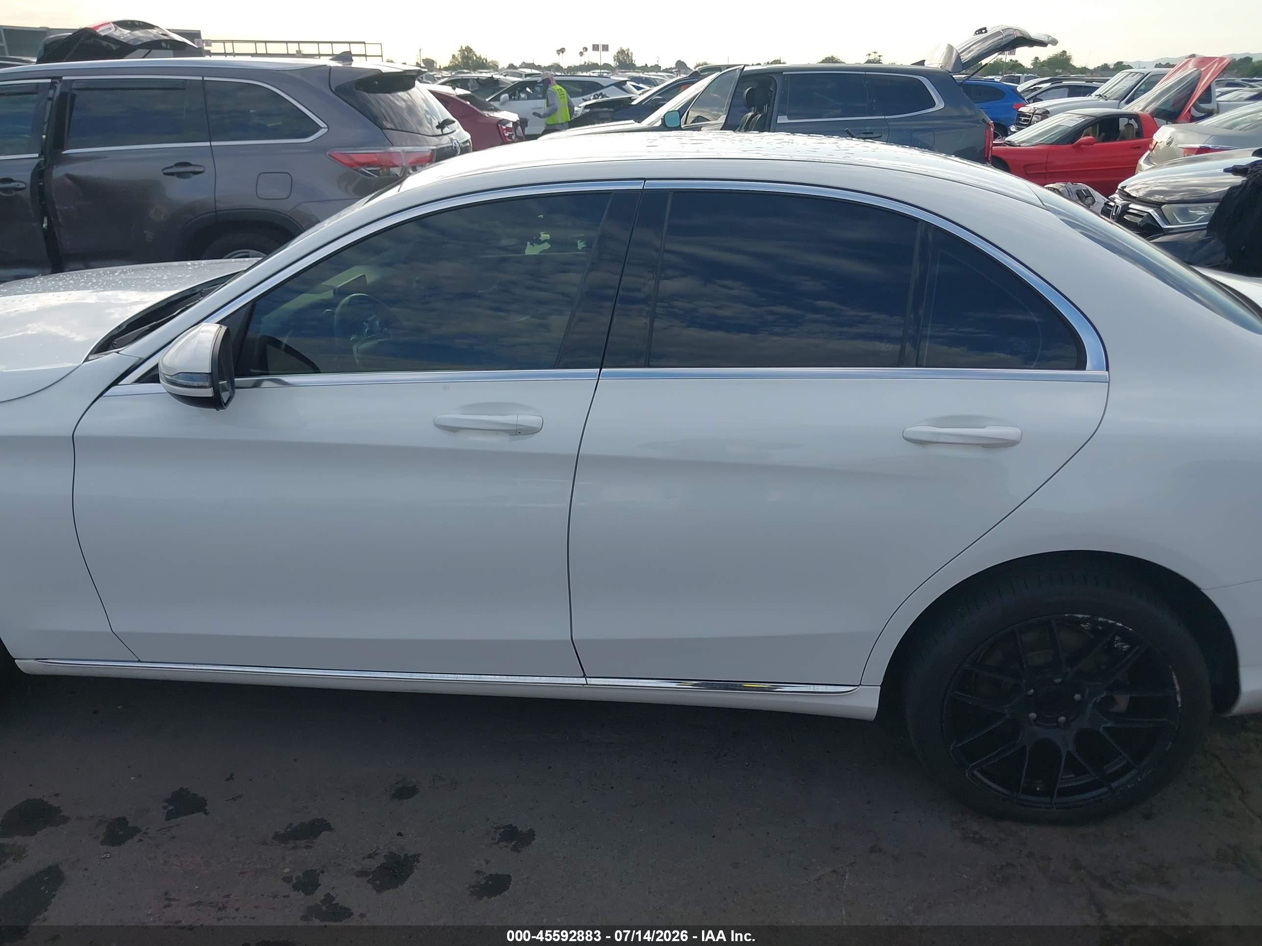2016 MERCEDES-BENZ C 300 4MATIC