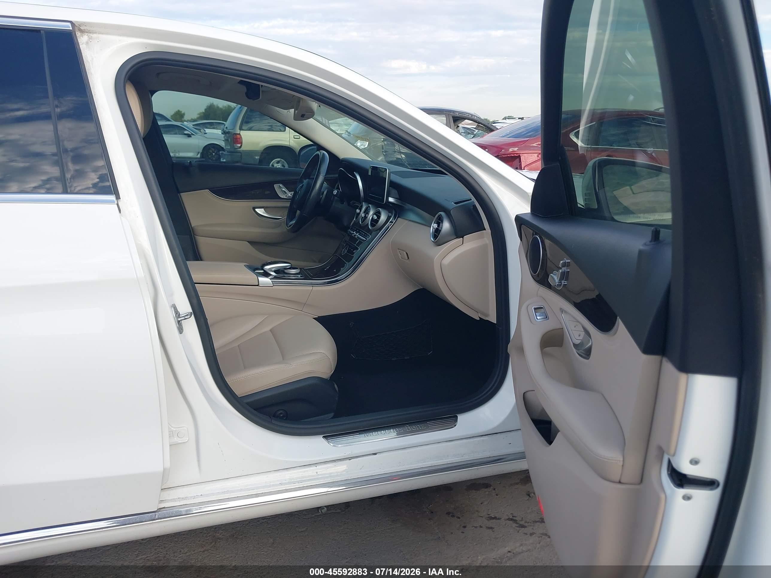 2016 MERCEDES-BENZ C 300 4MATIC