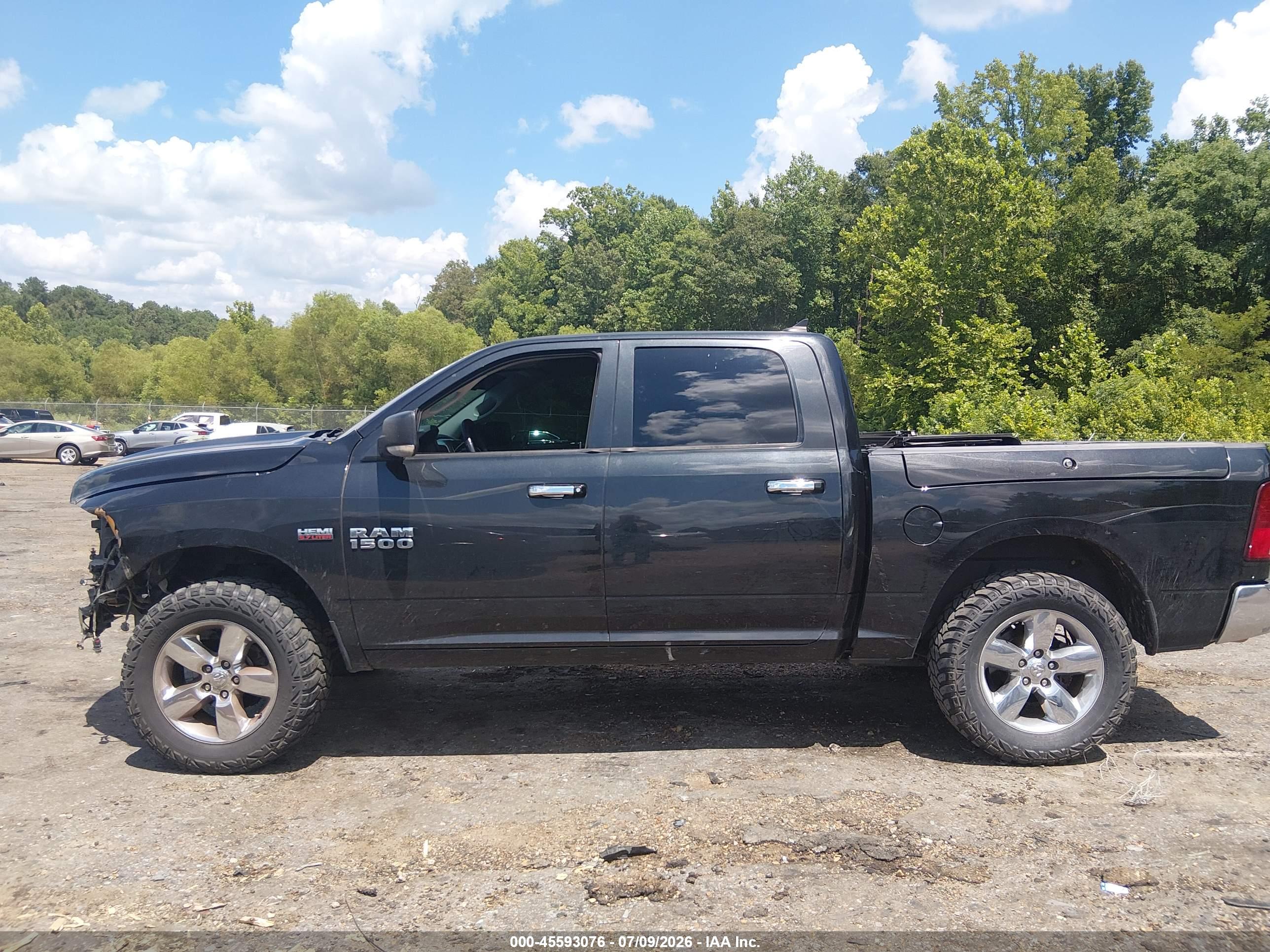 2017 RAM 1500 BIG HORN  4X4 5'7 BOX